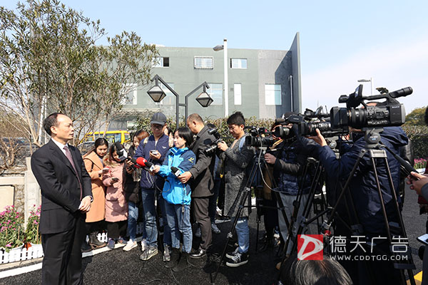 常德市德天廣告有限公司,品牌設(shè)計(jì),活動策劃,影視攝制,廣告設(shè)備租賃,媒體廣告推廣,